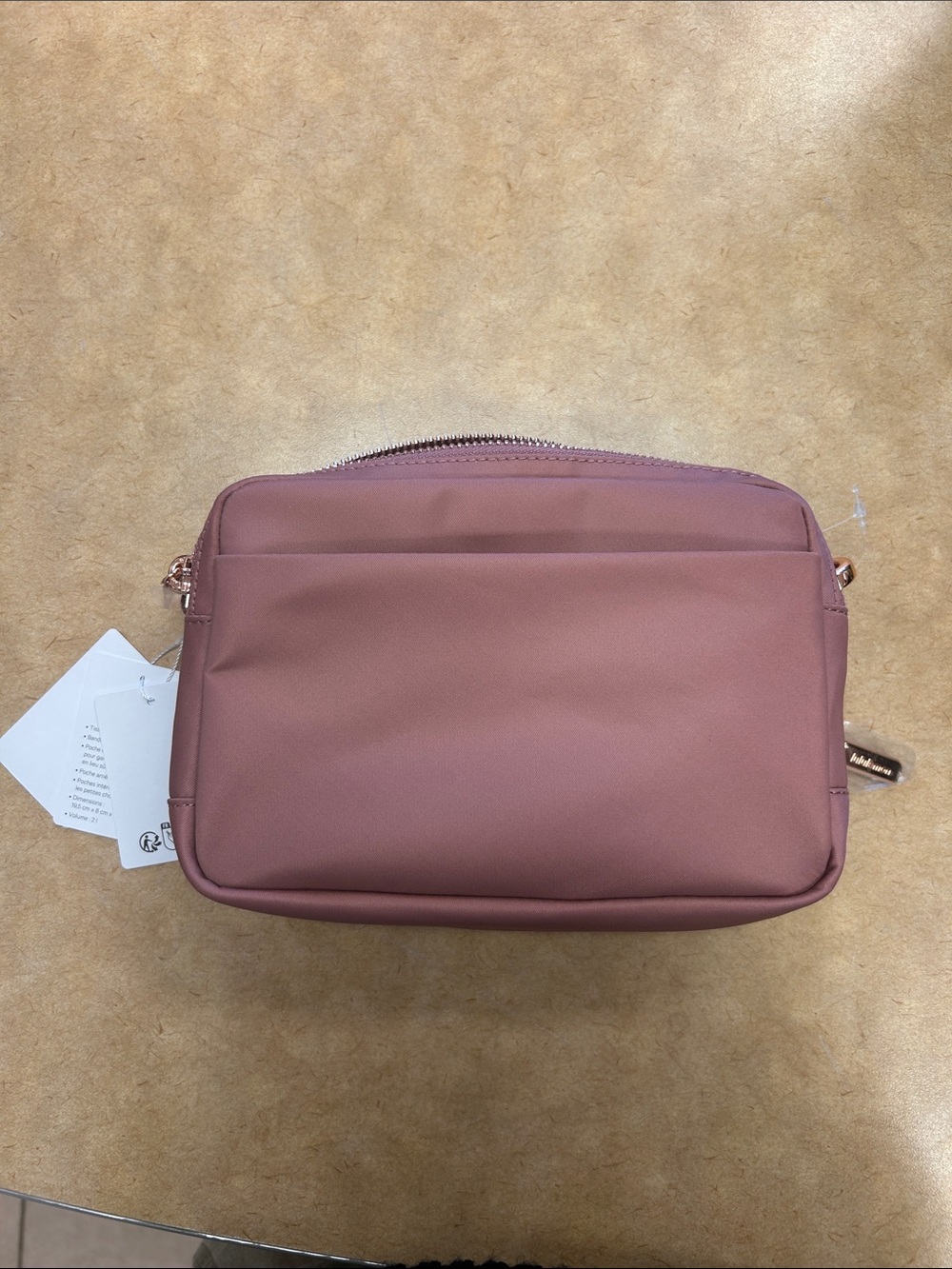 Lululemon Everywhere Crossbody Bag 2L - Picture 5 of 7